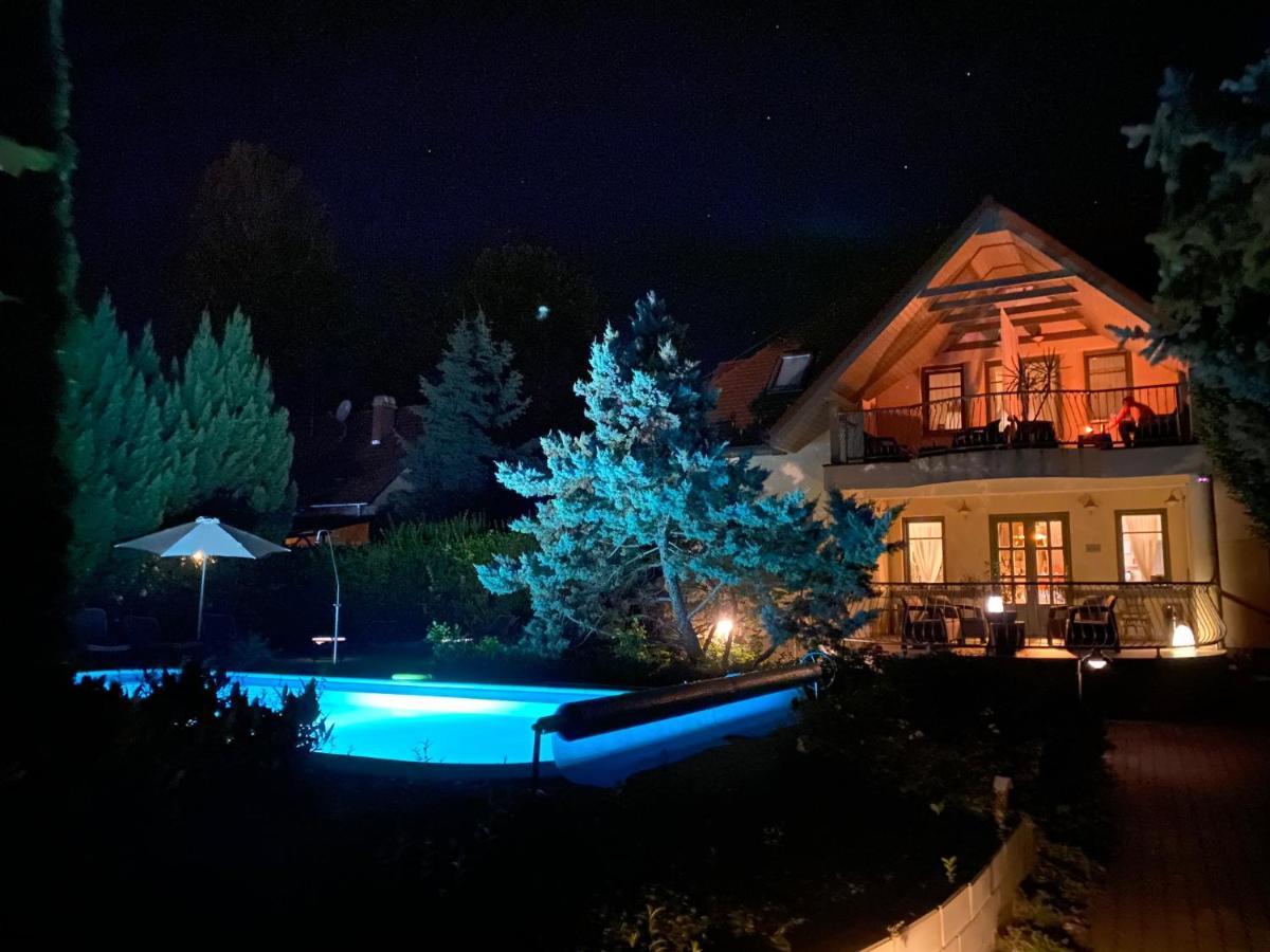 Villa Oliva Boutique Rooms & Spa Zamárdi Kültér fotó